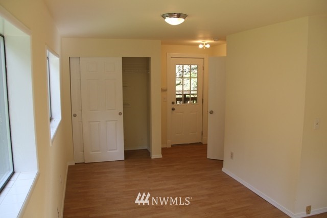 7887 Decatur Avenue Clinton, WA 98236 - Photo 7 of 14 Gallery Image 7