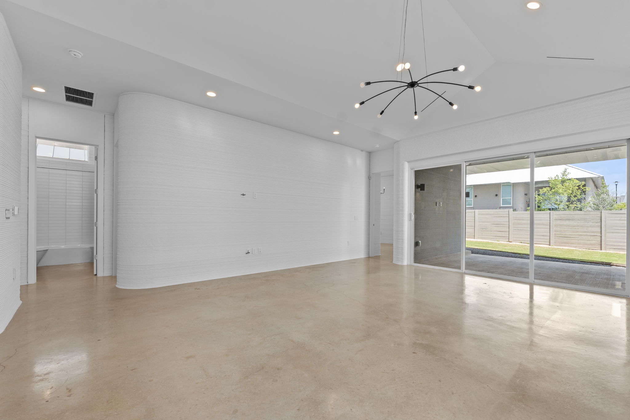 109 Rough Crk Road Georgetown, TX 78628 - Photo 11 of 33