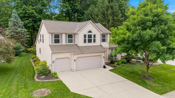 $500,000 | 232 Kingsmeadow Lane, Blacklick, OH 43004