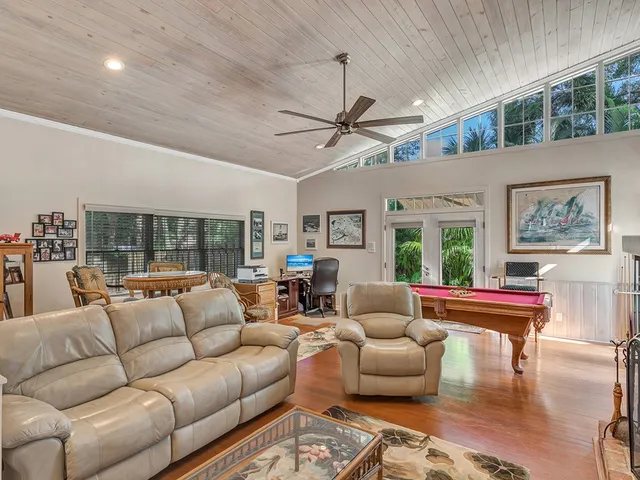 $1,100,000 | 1516 50th Court, Vero Beach, FL 32966