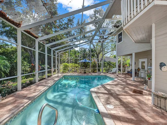 $1,100,000 | 1516 50th Court, Vero Beach, FL 32966