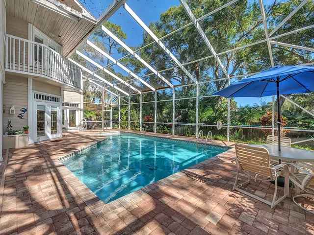 $1,100,000 | 1516 50th Court, Vero Beach, FL 32966