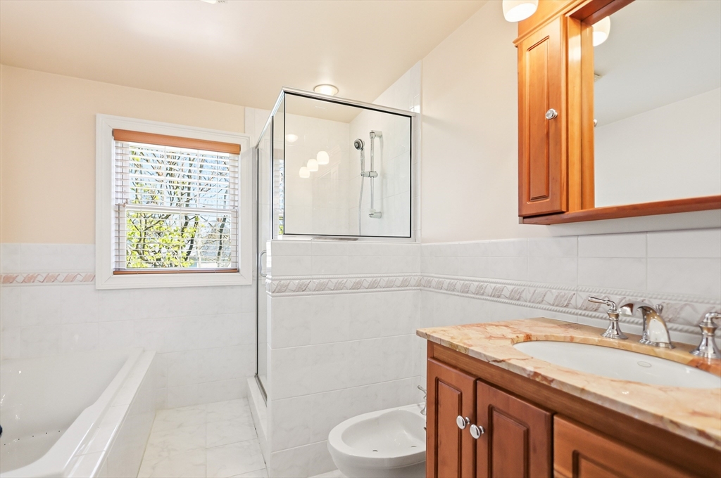 12 West Kenneth Street Lawrence, MA 01843 - Photo 16 of 25 Gallery Image 16