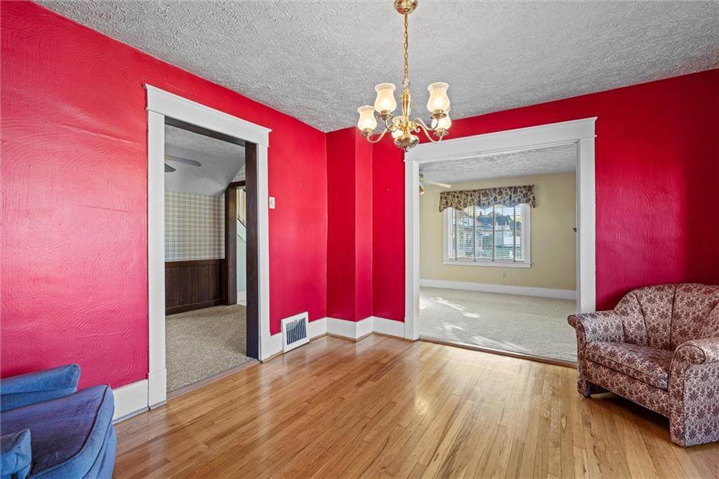 1007 Leslie Street Sharon, PA 16146 - Photo 5 of 27