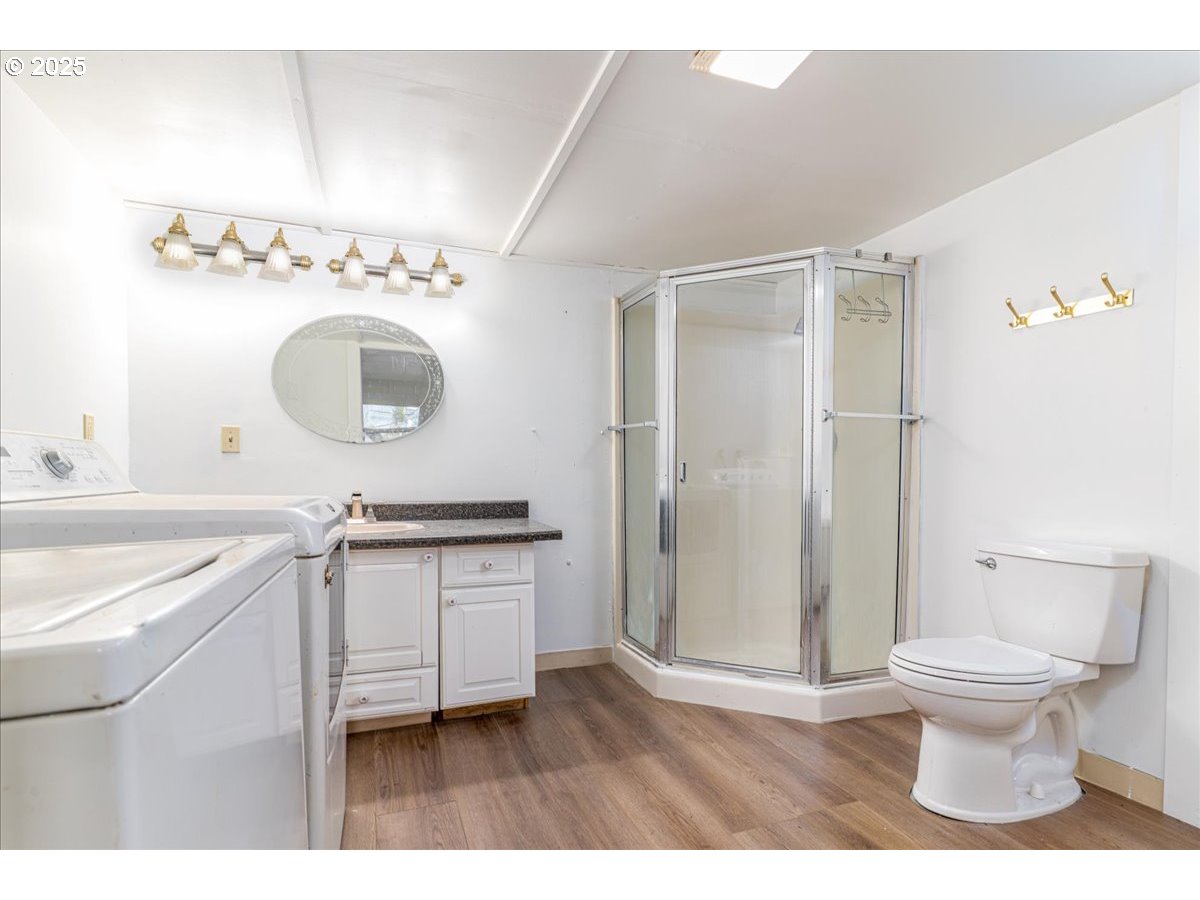 570 North 10th Avenue, Unit 75 Cornelius, OR 97113 - Photo 17 of 28