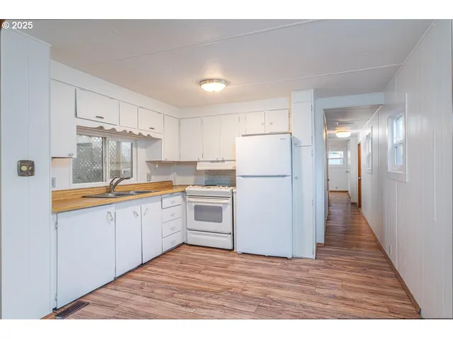 $18,000 | 570 North 10th Avenue, Unit 75, Cornelius, OR 97113