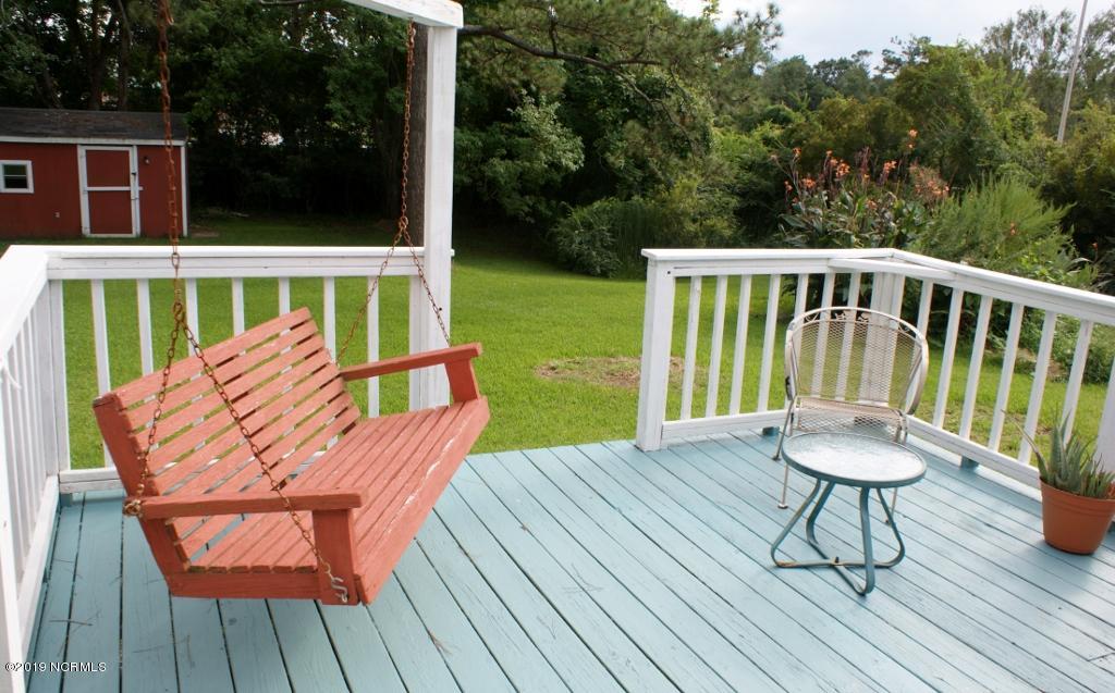 4407 Country Club Road Morehead City, NC 28557 - Photo 3 of 20 Rear Deck