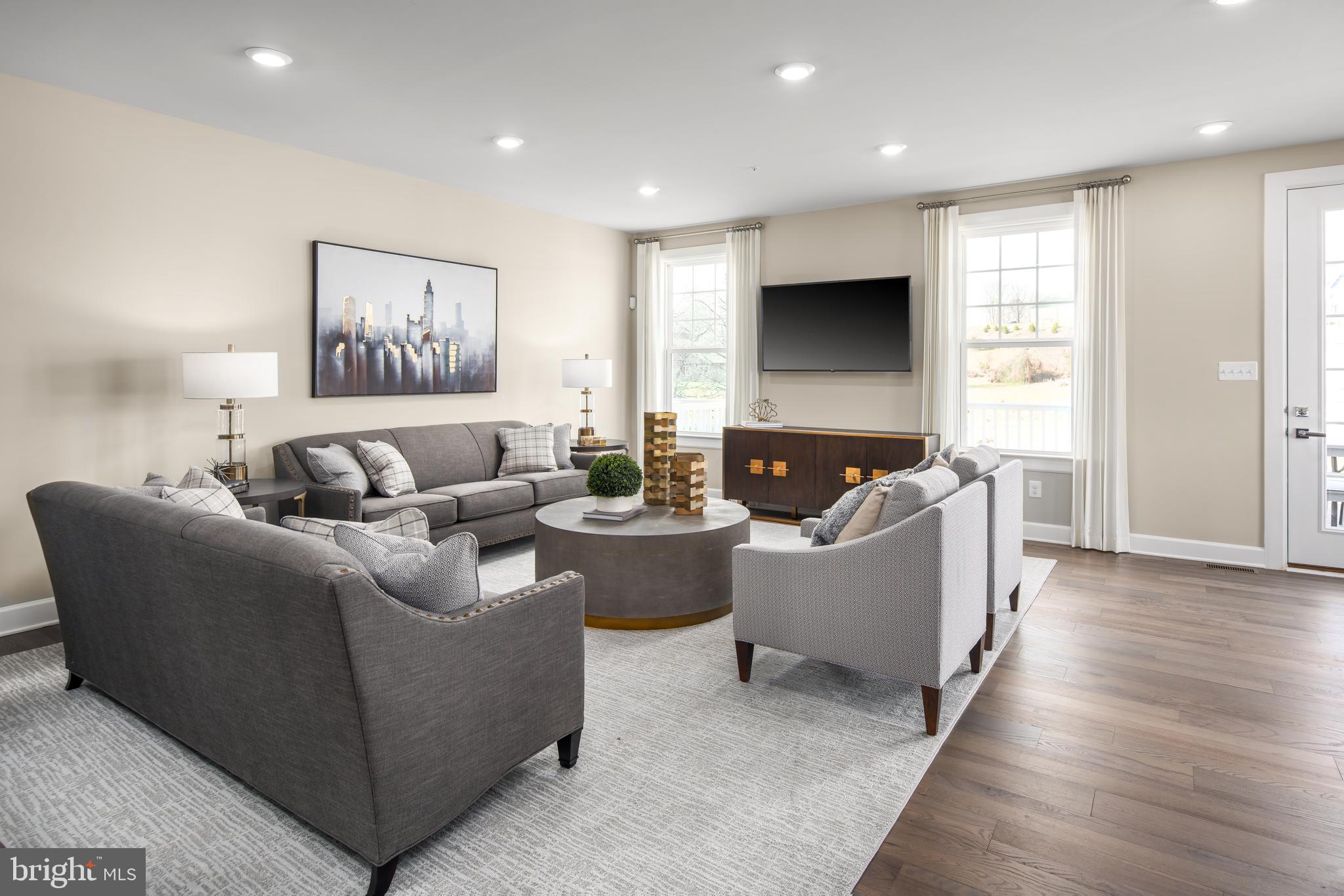 323 Piper Lane Exton, PA 19341 - Photo 4 of 11