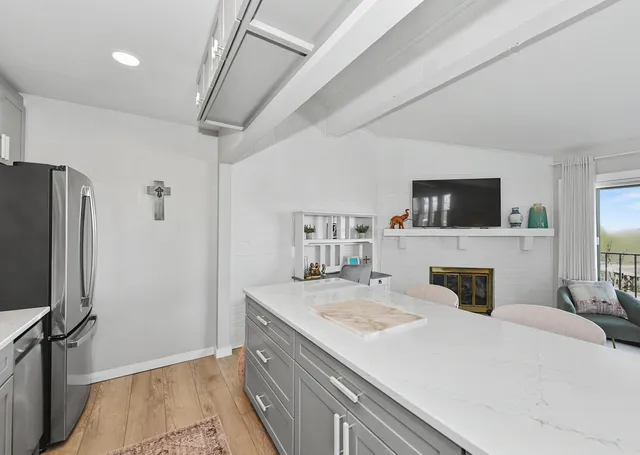 $319,500 | 61-02 Lausanne Court, Geneva, WI 53147