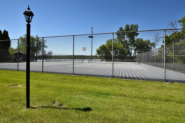 $319,500 | 61-02 Lausanne Court, Geneva, WI 53147