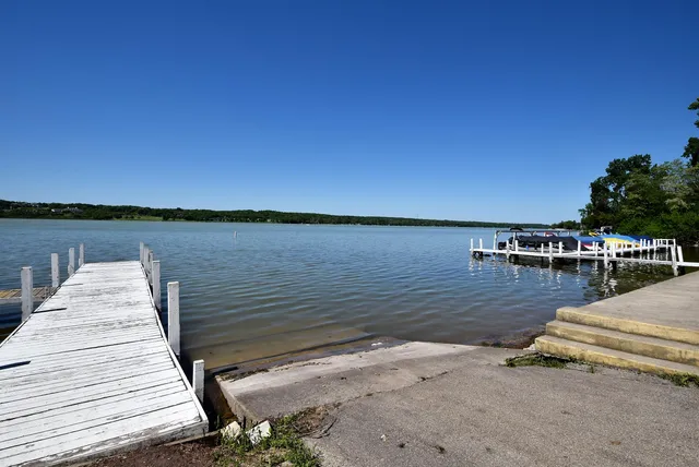 $319,500 | 61-02 Lausanne Court, Geneva, WI 53147