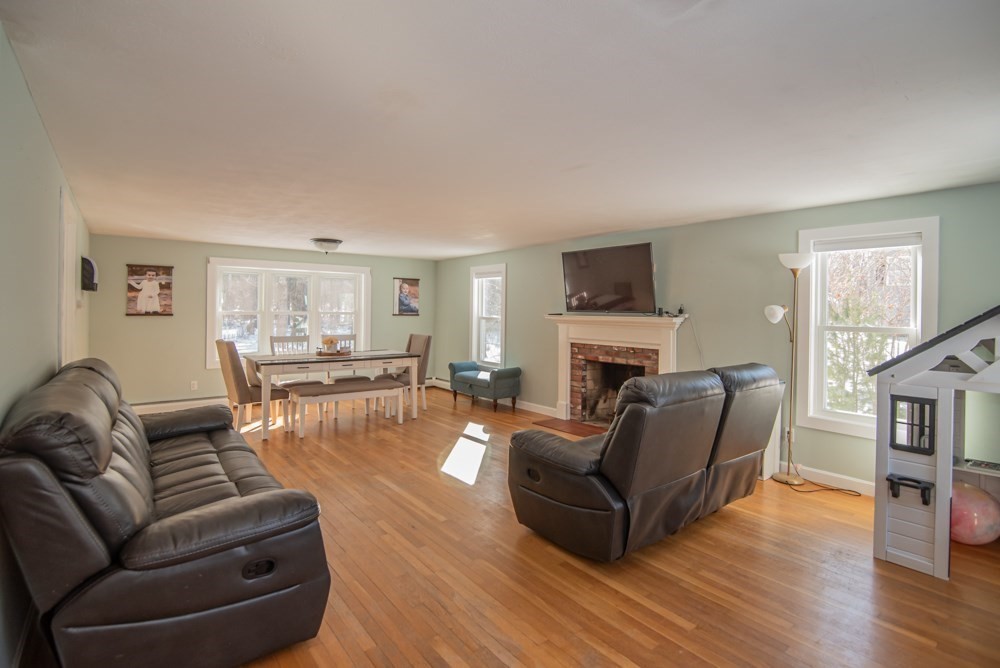 50 Tewksbury Road Hampstead, NH 03841 - Photo 6 of 20 Gallery Image 6