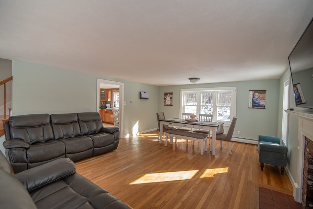 50 Tewksbury Road Hampstead, NH 03841 - Photo 7 of 20 Gallery Image 7