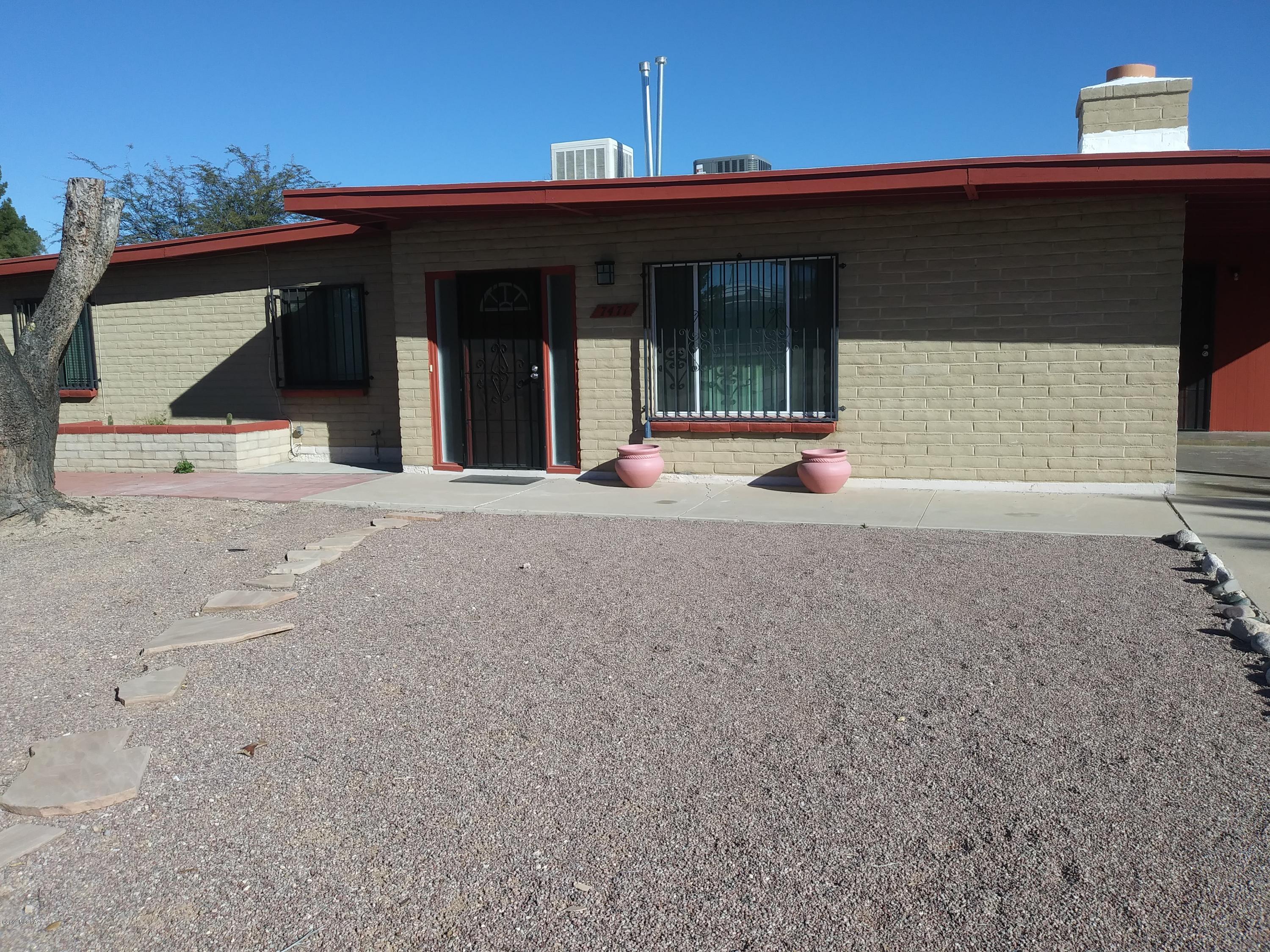 7471 East Stella Road Tucson, AZ 85730 - Photo 1 of 12 Gallery Image 1