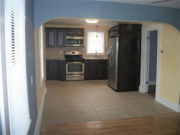 71 Jerusalem Road Fairhaven, MA 02719 - Photo 3 of 12 Gallery Image 3