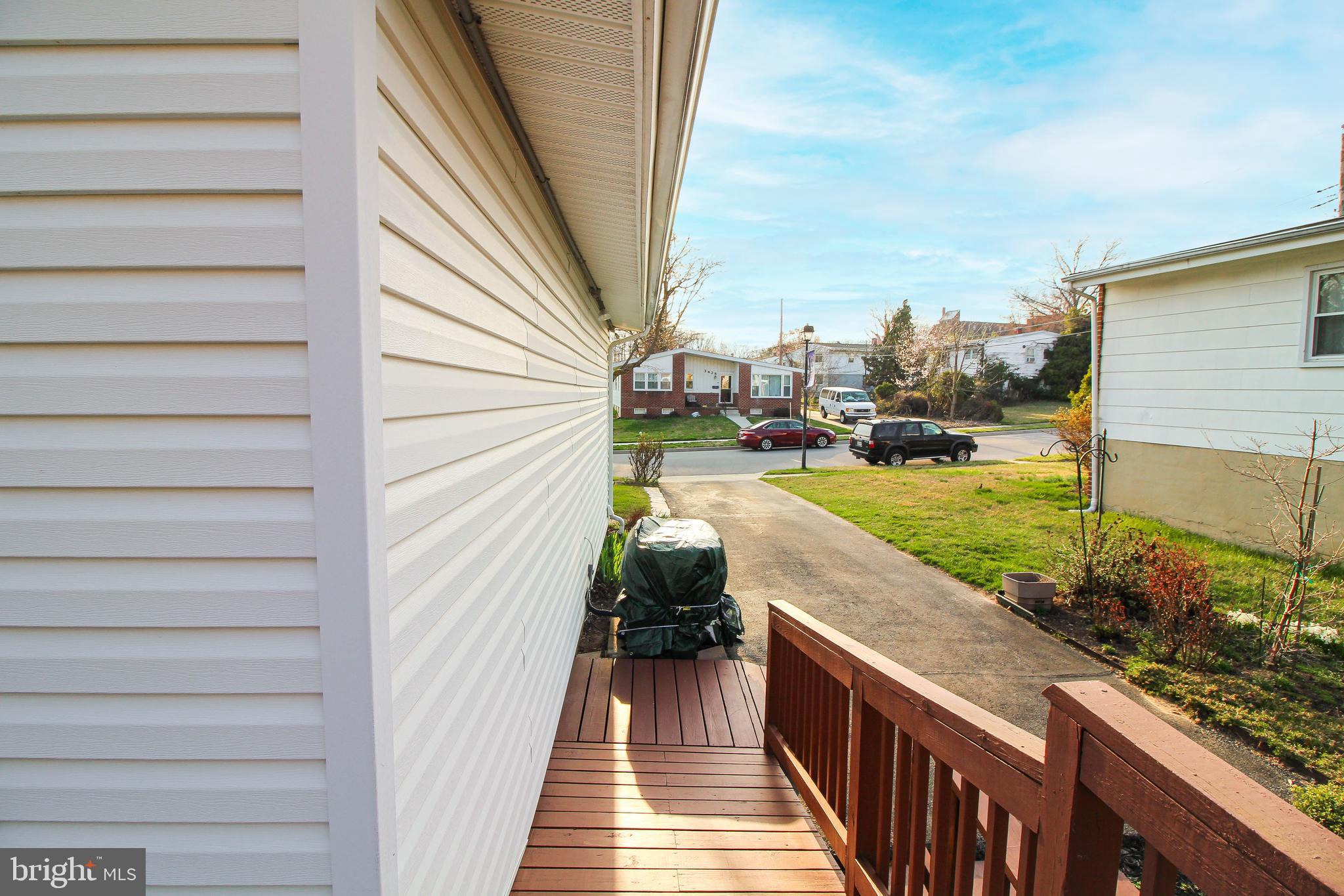 3429 Edcrest Road Baltimore, MD 21244 - Photo 28 of 36 Ramp entry to deck