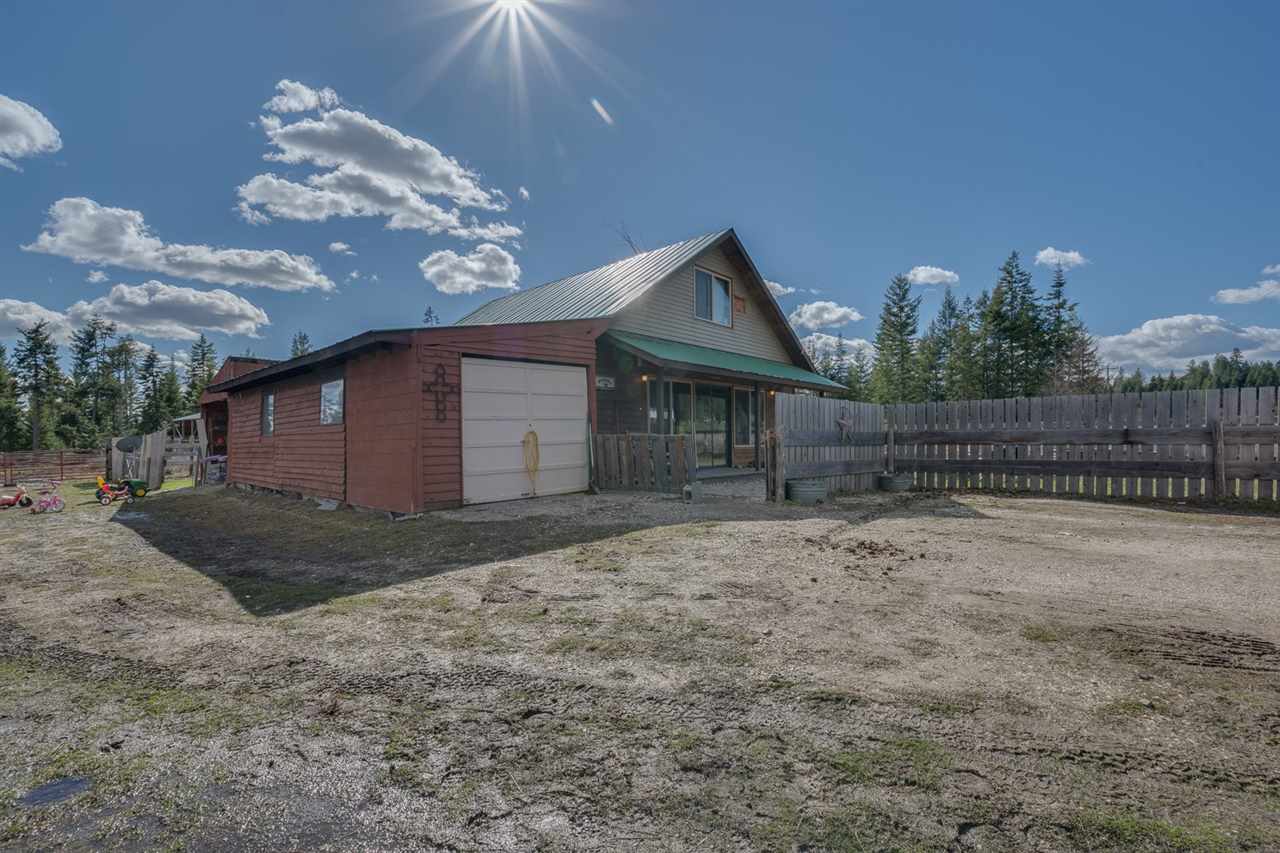 8411 West Valley Road Clayton, WA 99110 - Photo 1 of 20
