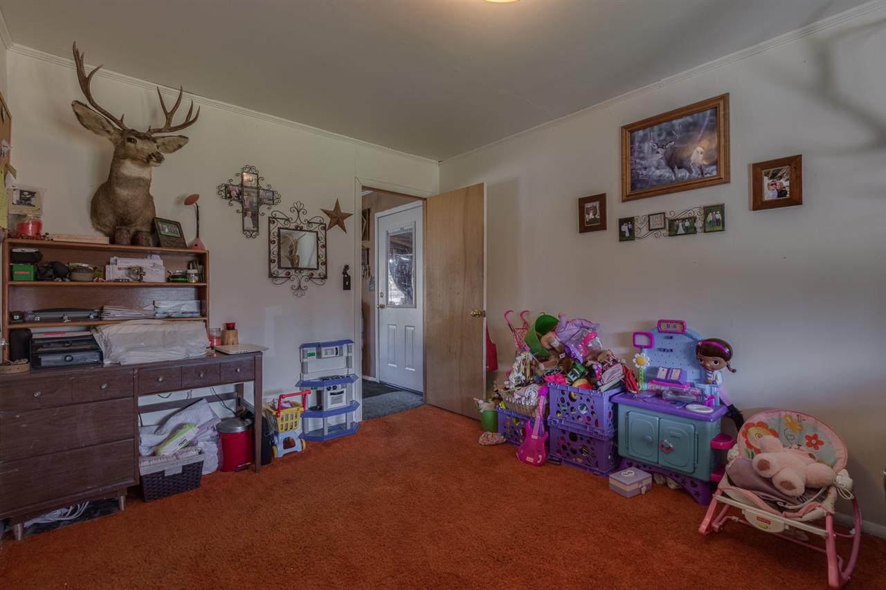 8411 West Valley Road Clayton, WA 99110 - Photo 13 of 20