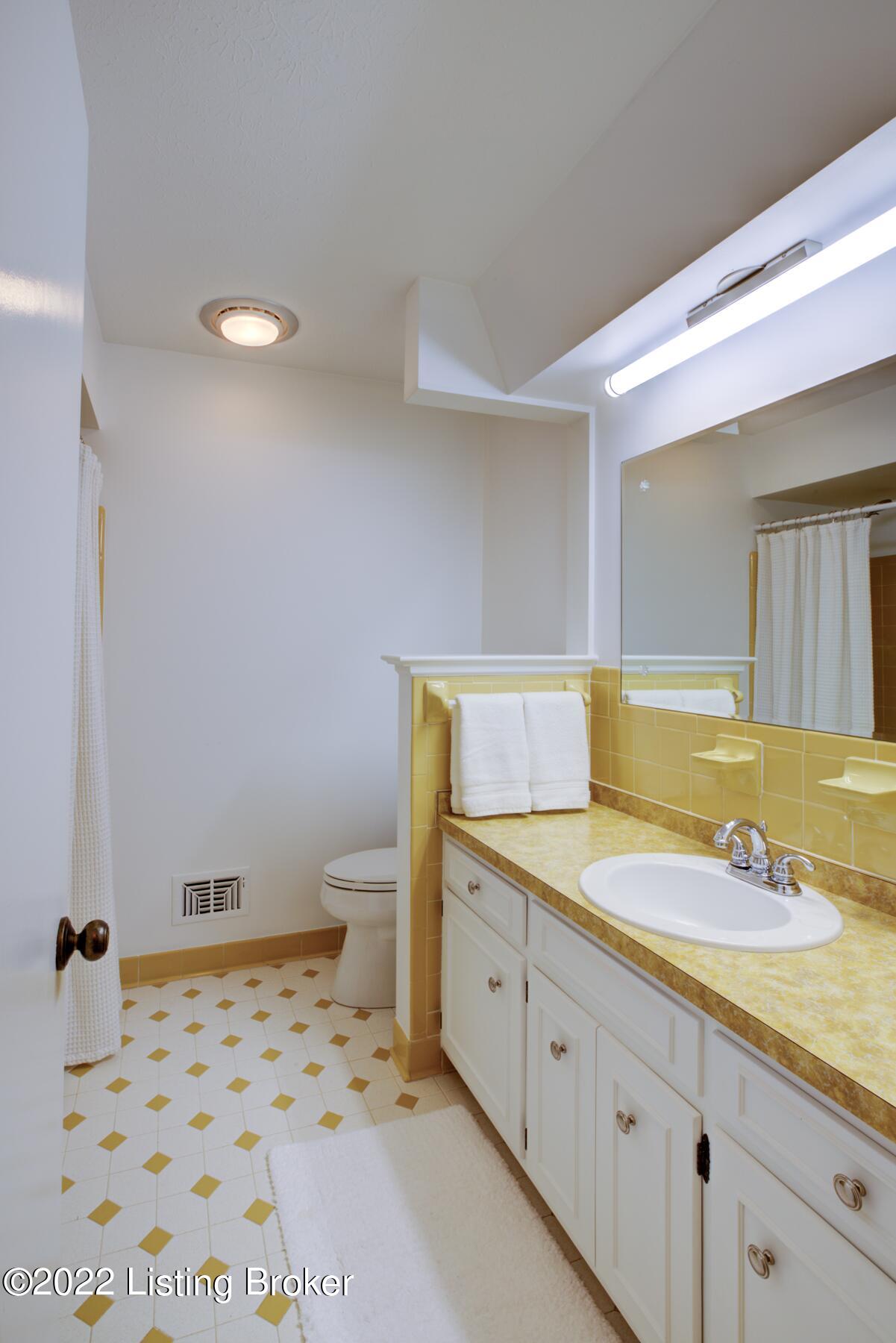 2913 Lexham Road Louisville, KY 40220 - Photo 20 of 49 GSP-2913_Lexham_Rd-22