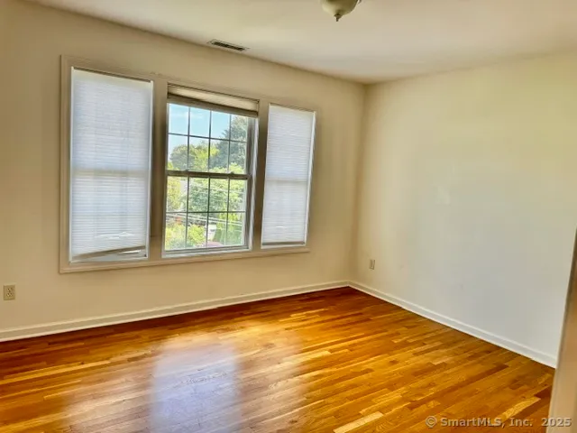 $3,800 | 20 Rockmore Place, Bridgeport, CT 06606