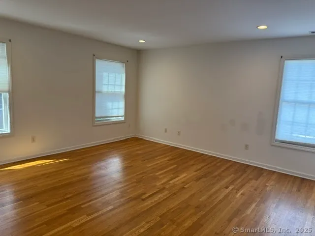 $3,800 | 20 Rockmore Place, Bridgeport, CT 06606