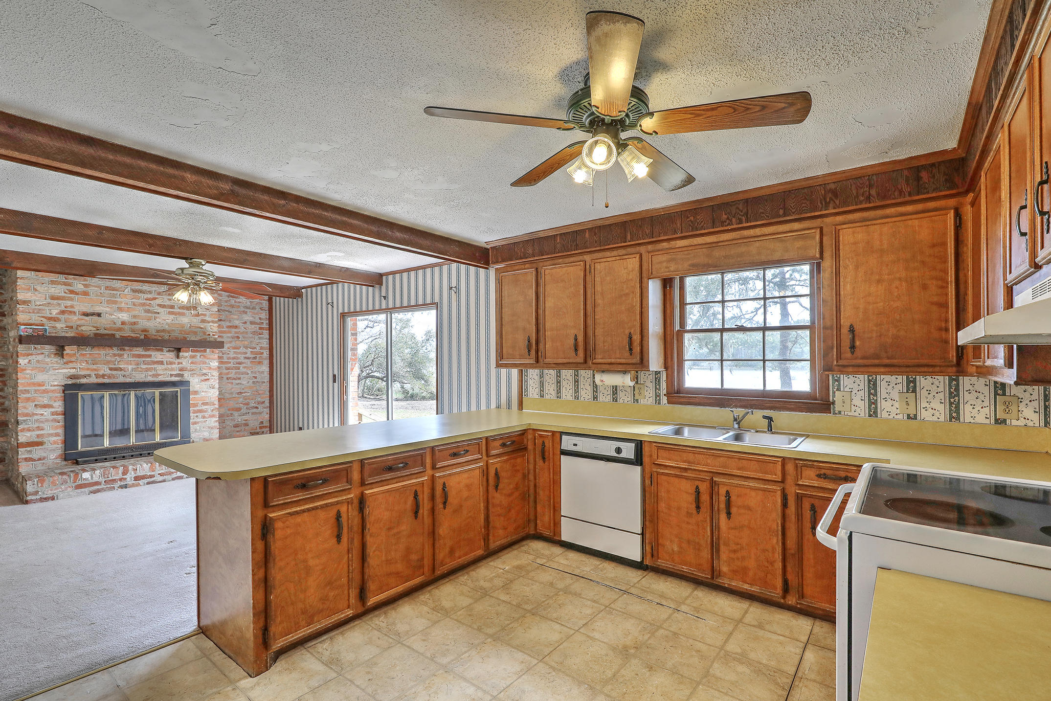 6072 Overlook Road Johns Island, SC 29455 - Photo 18 of 30 1R3A6126_7_8