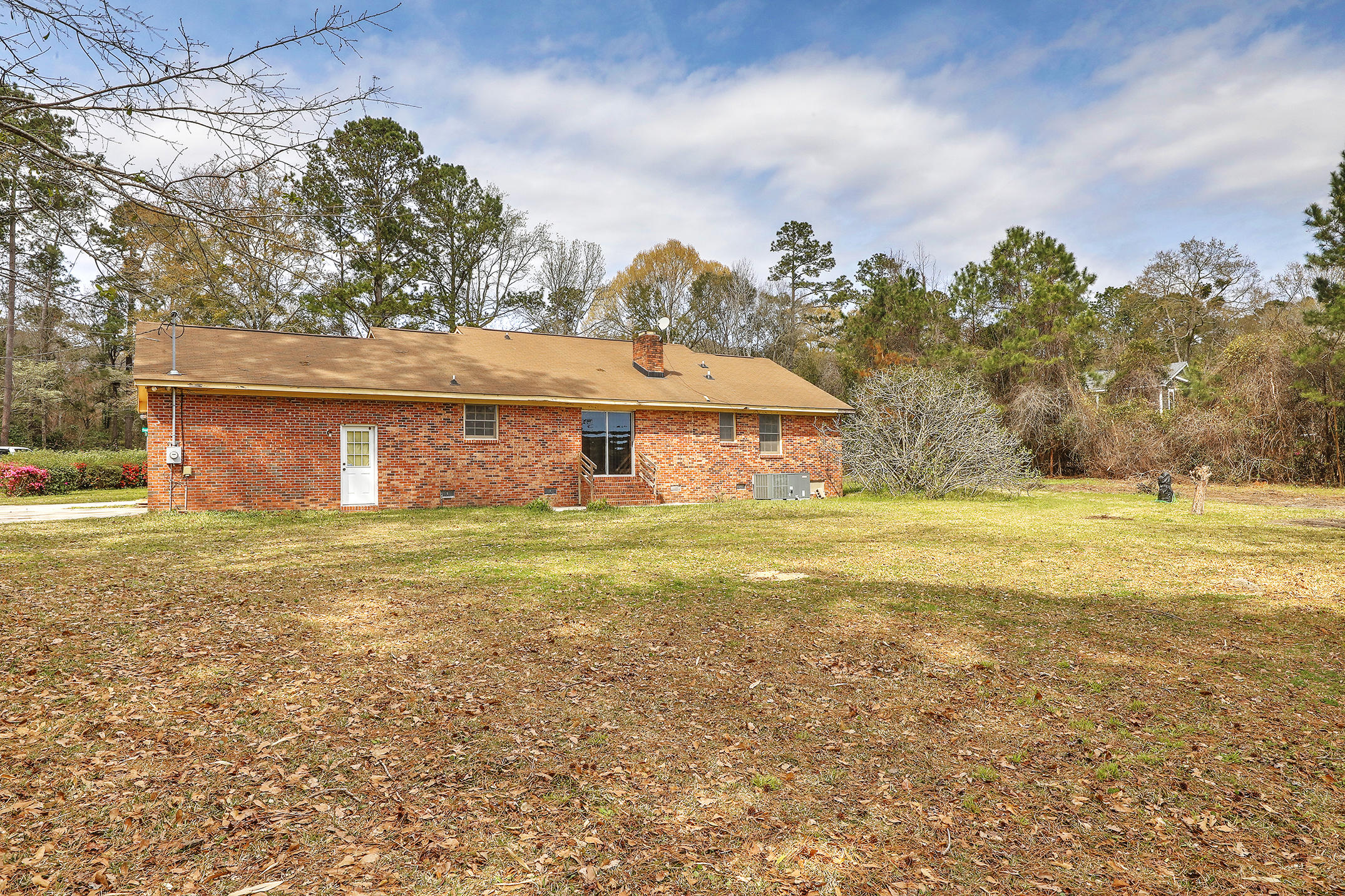 6072 Overlook Road Johns Island, SC 29455 - Photo 5 of 30 1R3A6201_2_3