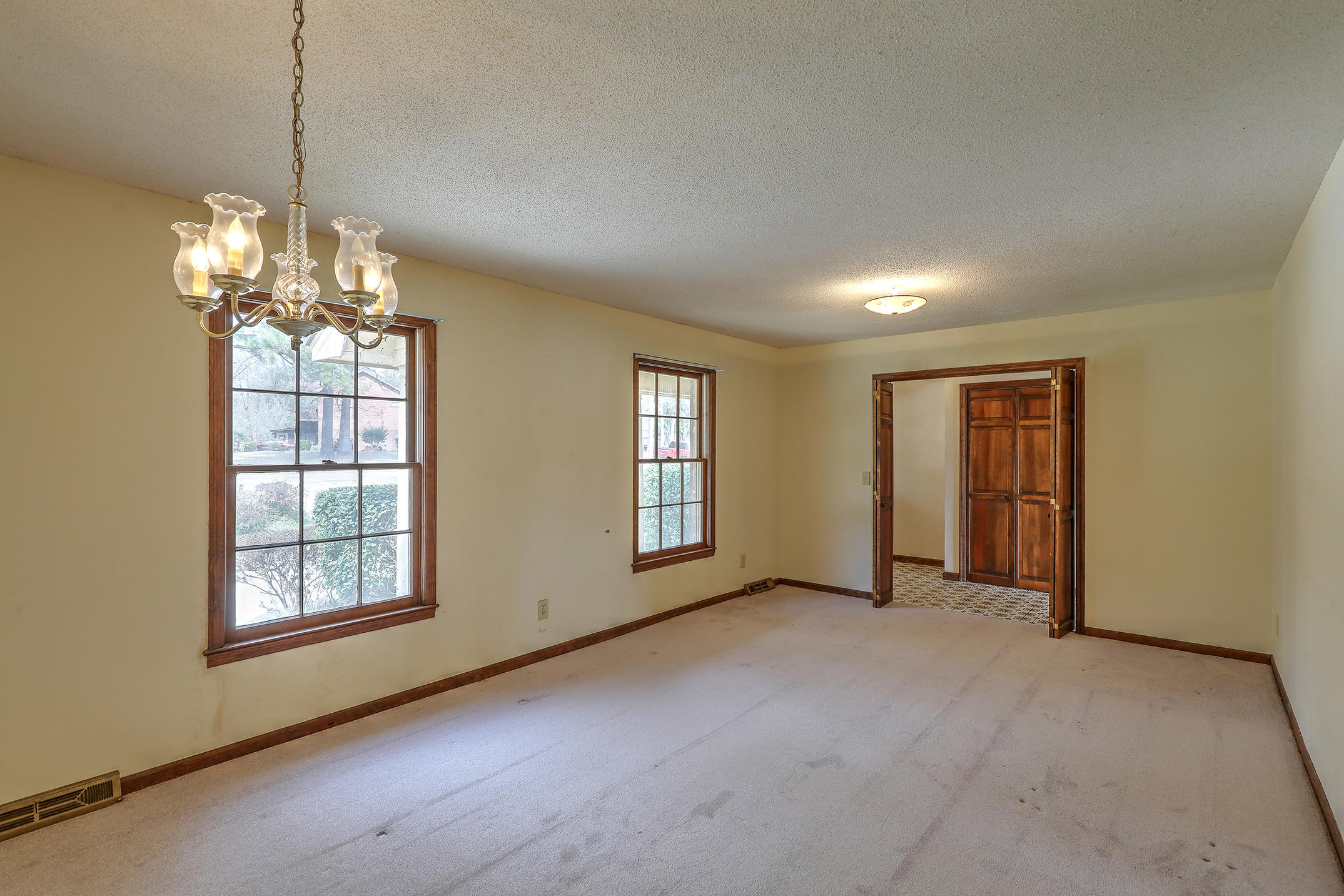 6072 Overlook Road Johns Island, SC 29455 - Photo 9 of 30 1R3A6105_6_7