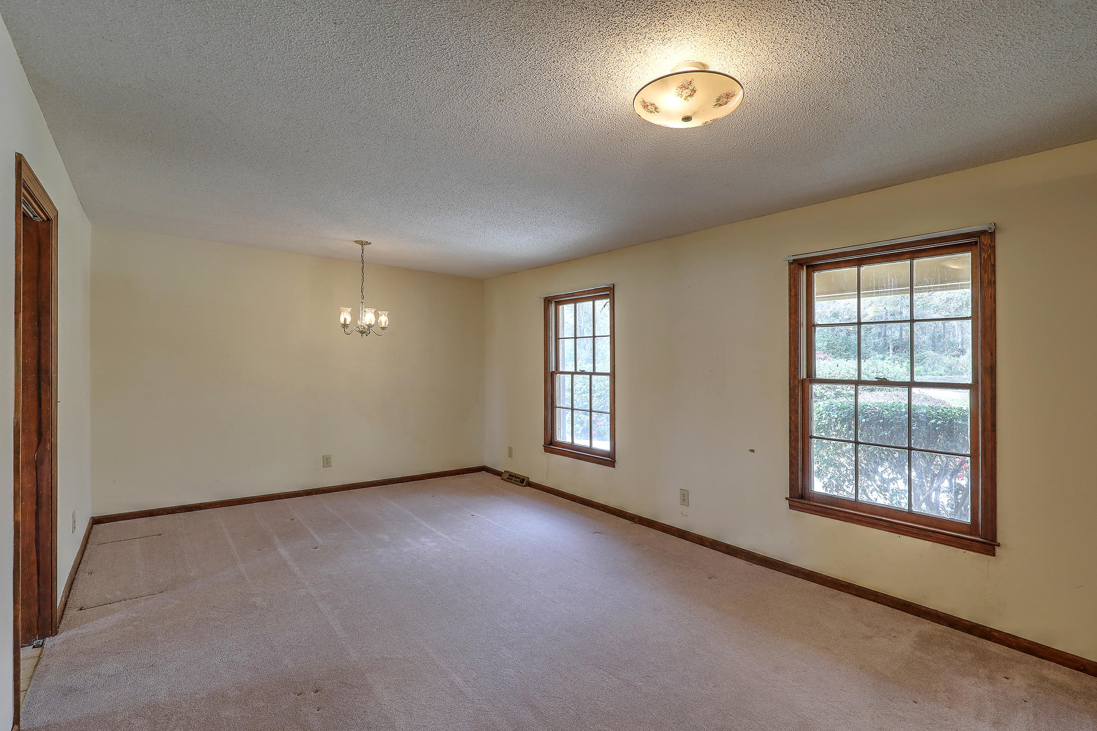 6072 Overlook Road Johns Island, SC 29455 - Photo 10 of 30 1R3A6102_3_4