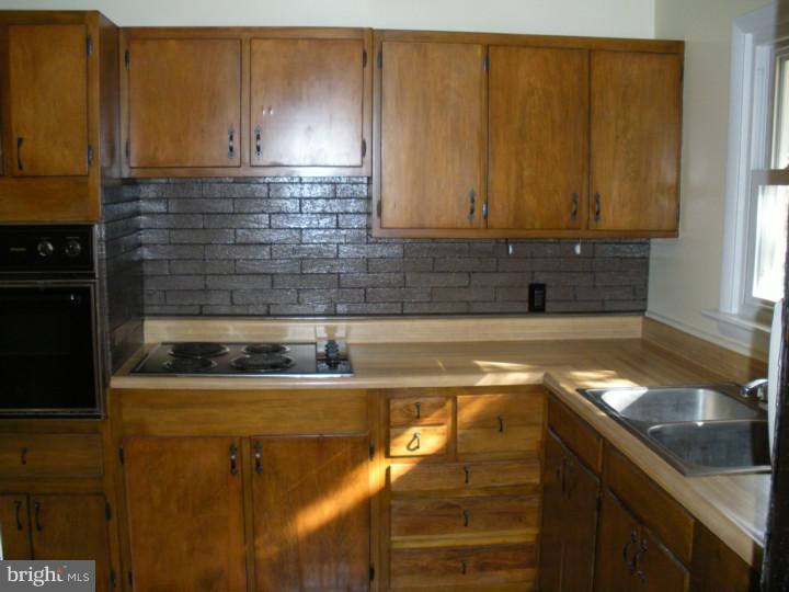103 Hendricks Road Perkiomenville, PA 18074 - Photo 3 of 13 Gallery Image 3