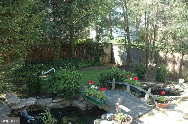 4530 Rosedale Avenue Bethesda, MD 20814 - Photo 4 of 22 Back yard