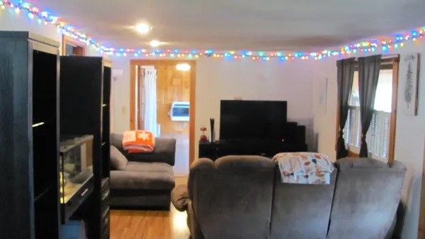 $319,900 | 23 Mefford Lane, Paris, ME 04281