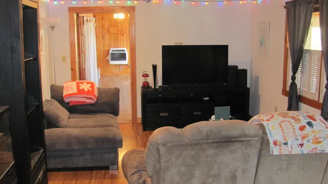 $335,000 | 23 Mefford Lane, Paris, ME 04281