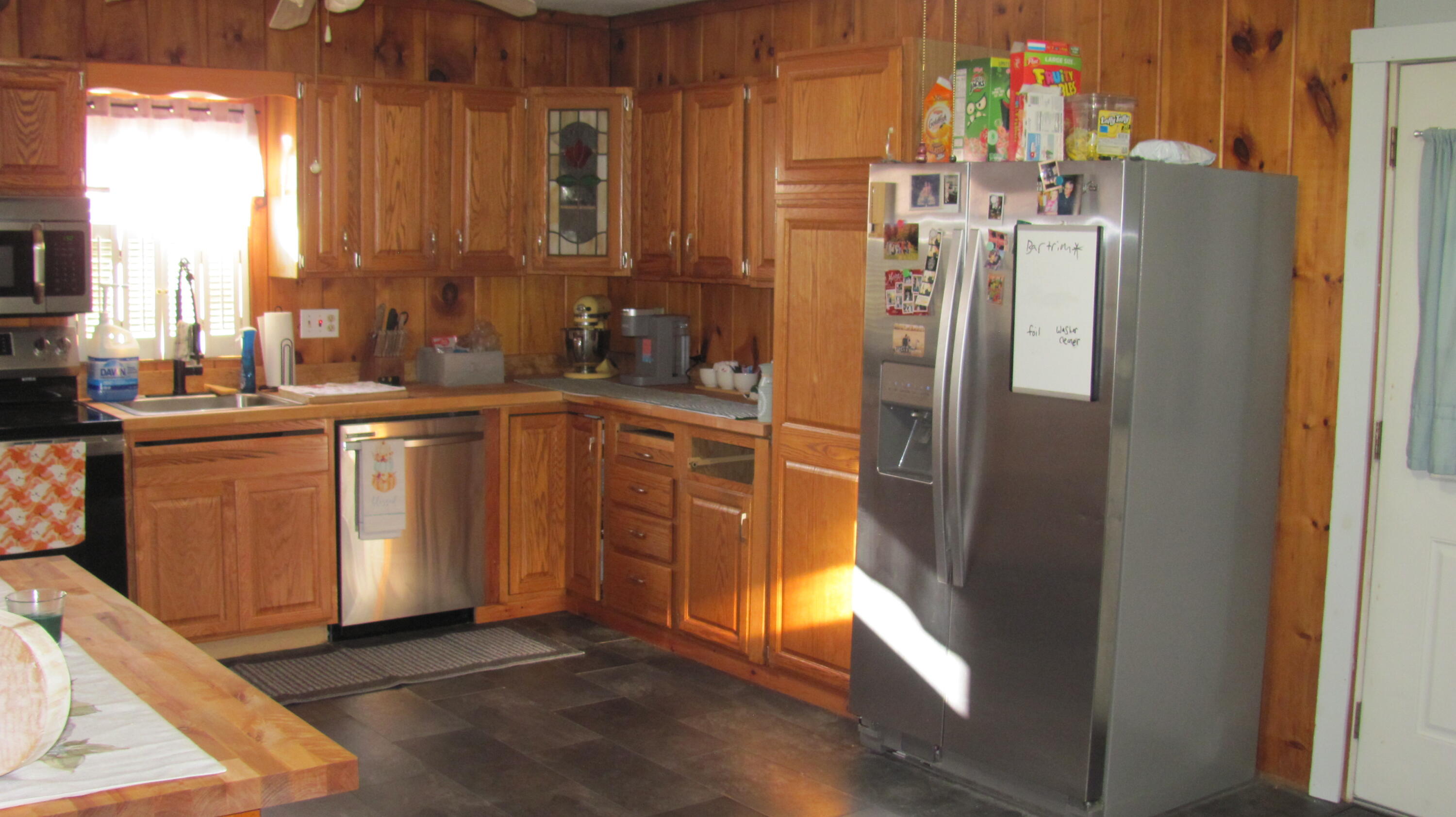 23 Mefford Lane Paris, ME 04281 - Photo 5 of 42 IMG_0788