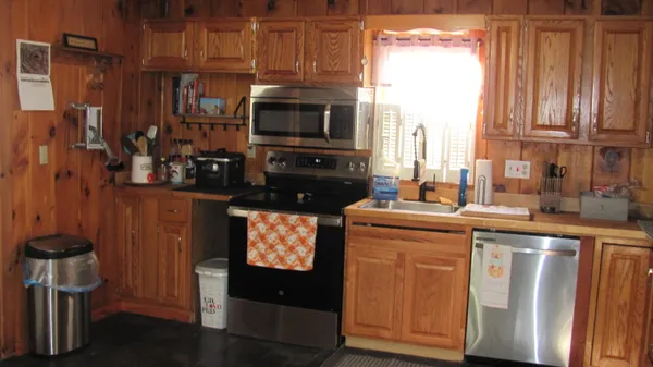 $319,900 | 23 Mefford Lane, Paris, ME 04281