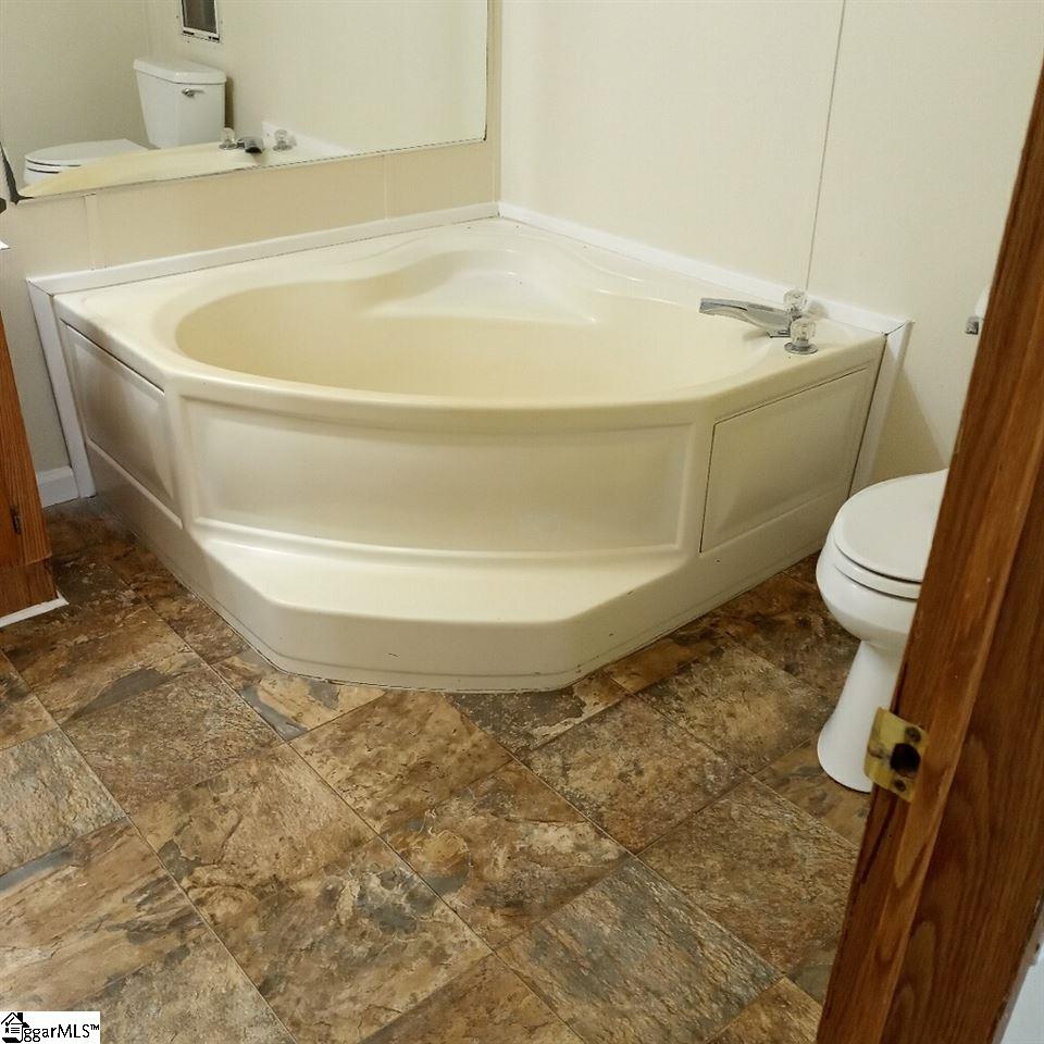 791 Roper Road Laurens, SC 29360 - Photo 3 of 12 Gallery Image 3