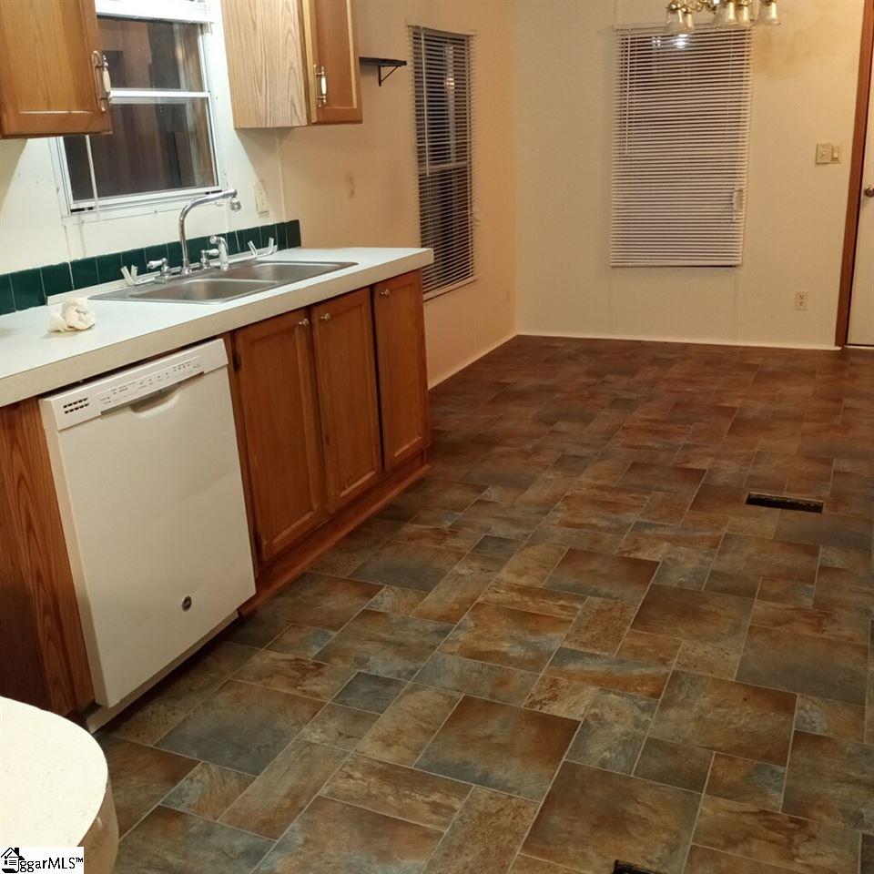 791 Roper Road Laurens, SC 29360 - Photo 6 of 12 Gallery Image 6