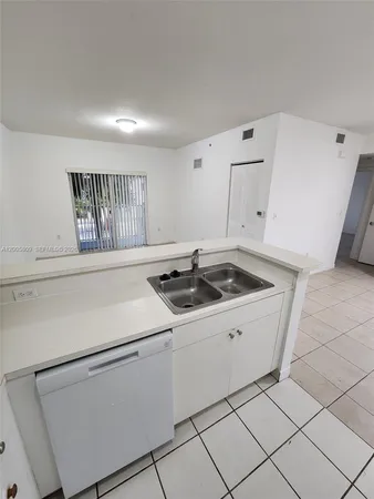 $2,000 | 11060 Southwest 196th Street, Unit 209, Cutler Bay, FL 33157
