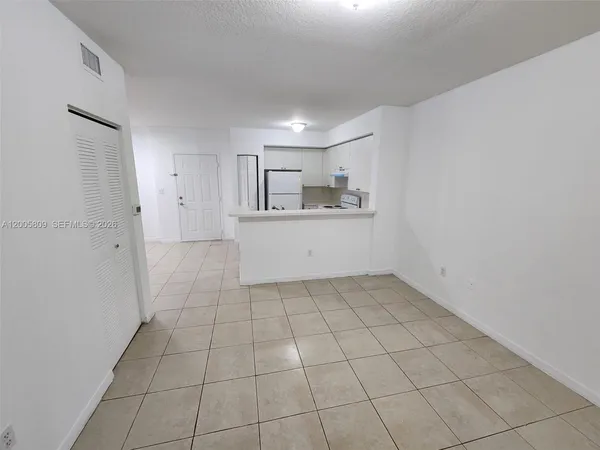 $2,000 | 11060 Southwest 196th Street, Unit 209, Cutler Bay, FL 33157