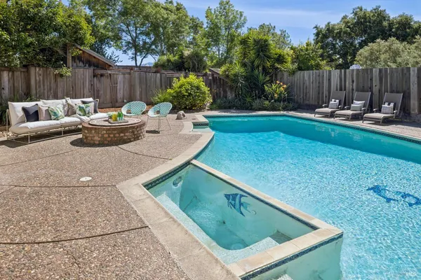 $1,450,000 | 29 Andreas Circle, Novato, CA 94945