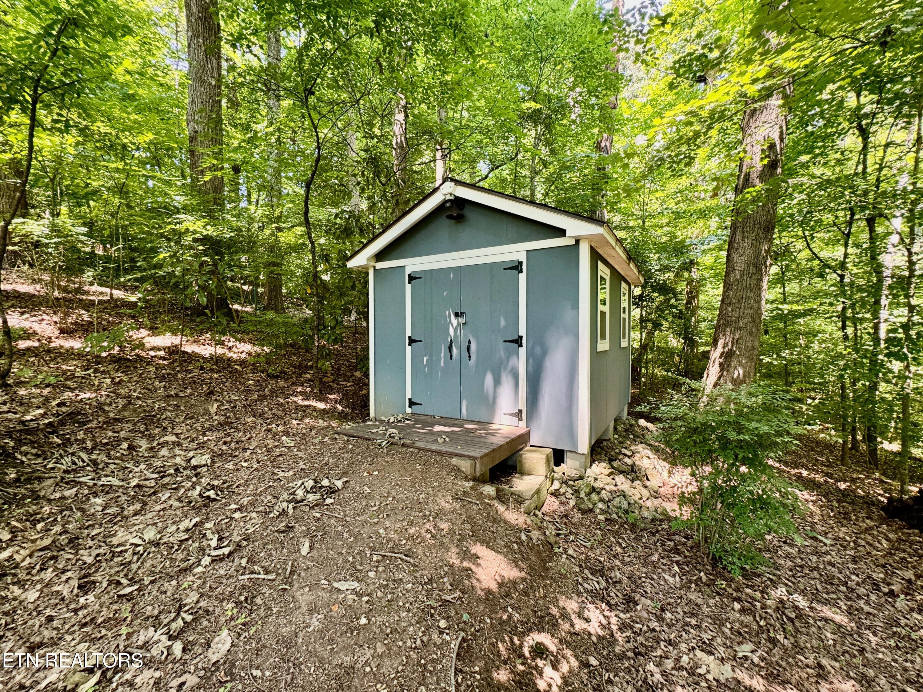 100 Olney Lane Oak Ridge, TN 37830 - Photo 11 of 48 11