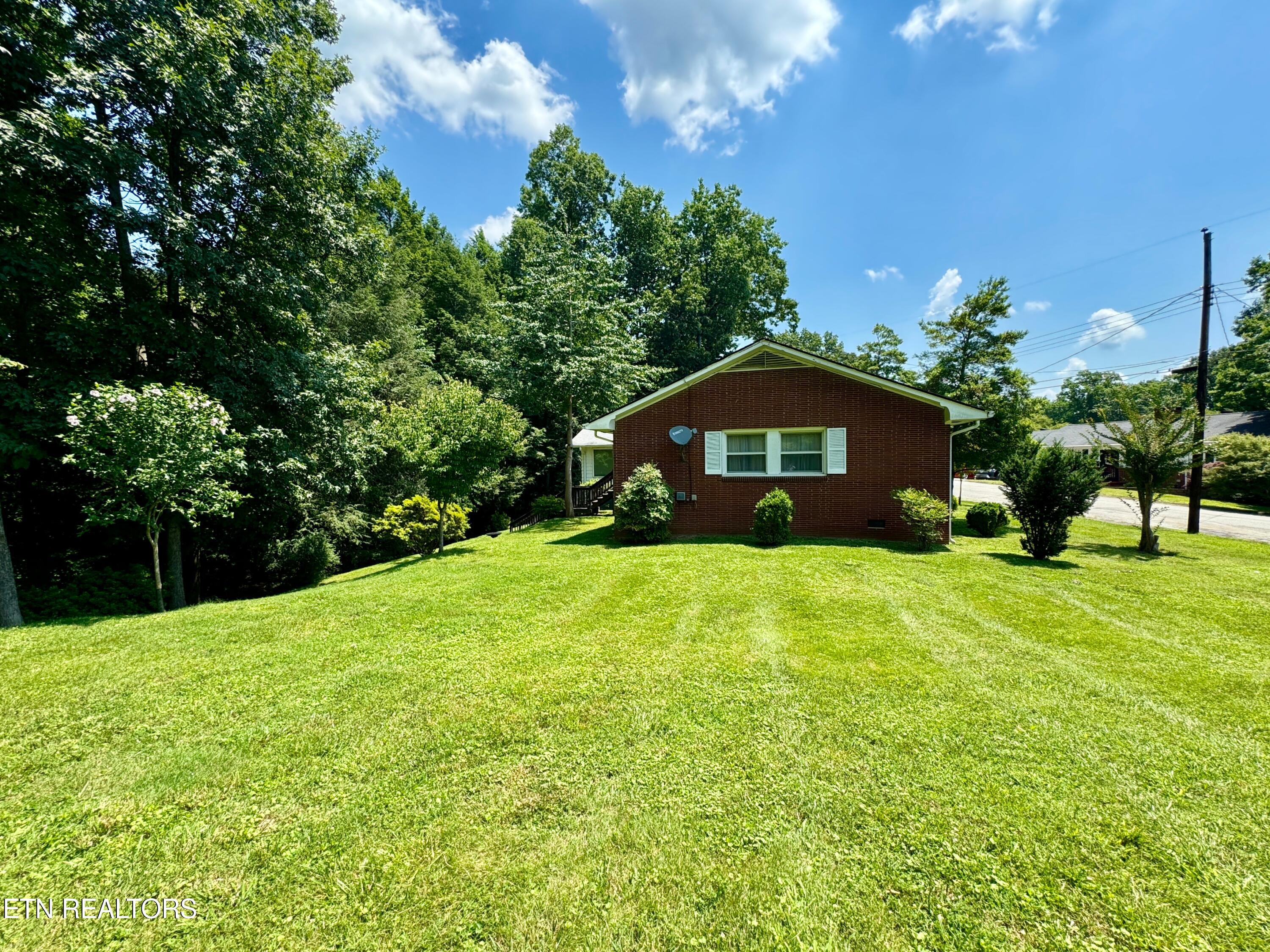 100 Olney Lane Oak Ridge, TN 37830 - Photo 5 of 48 5
