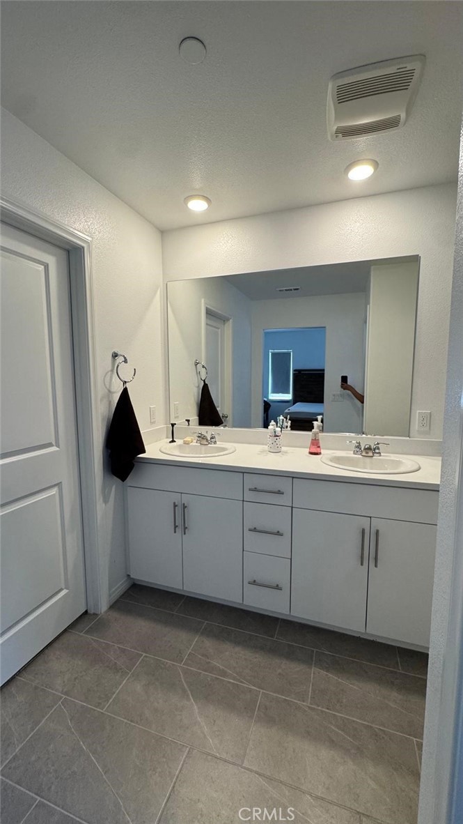 19173 Sequoia Grv Street Riverside, CA 92507 - Photo 19 of 62