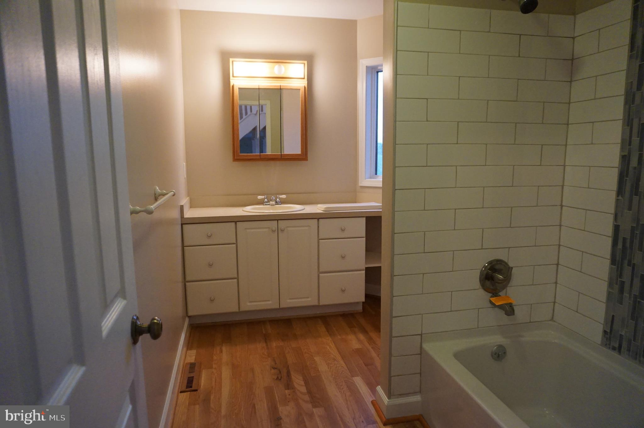112 Conquest Road Centreville, MD 21617 - Photo 9 of 29 Hall Bath