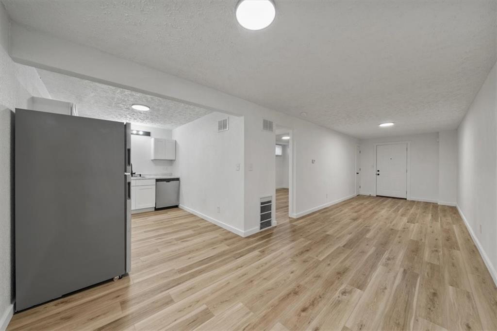 2203 Mission Road Harrisonville, MO 64701 - Photo 8 of 39