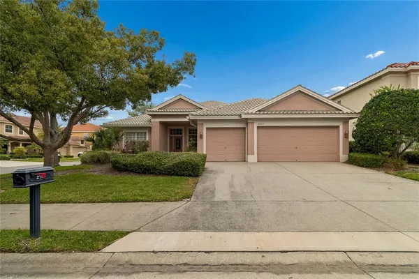 $3,900 | 2204 Elizabeth Way, Dunedin, FL 34698