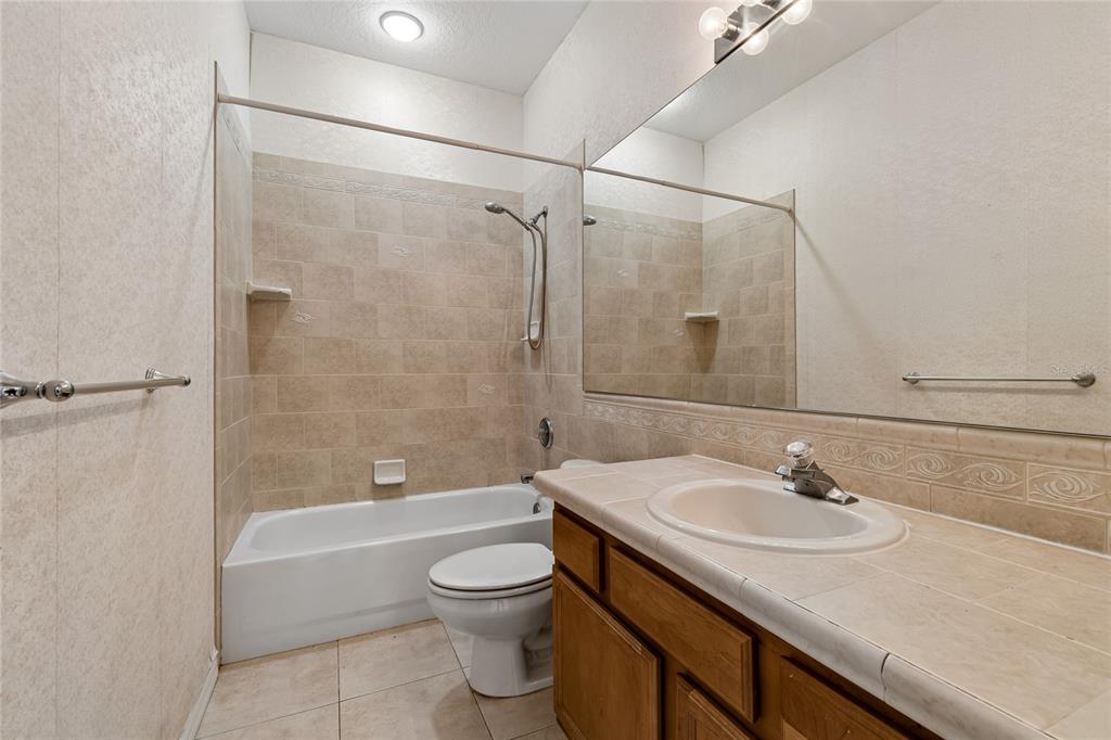 2204 Elizabeth Way Dunedin, FL 34698 - Photo 11 of 19