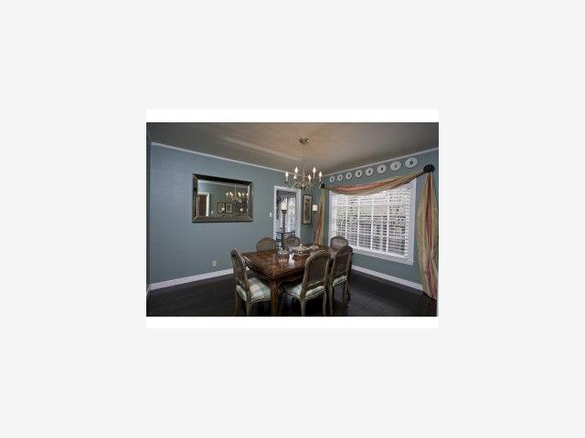 458 Chatham Road Burlingame, CA 94010 - Photo 4 of 9 Gallery Image 4