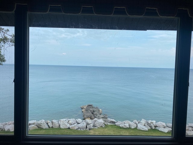 141 South Lakeshore Drive, Unit B1 Racine, WI 53403 - Photo 15 of 26 a view of rack