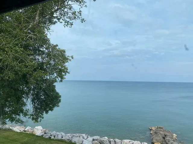 $350,000 | 141 South Lakeshore Drive, Unit B1, Racine, WI 53403